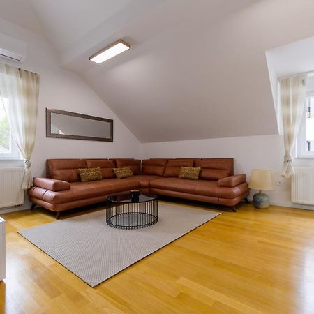 Flexible Selfcheckins 49 - Zagreb - Parking - New - Luxury Daire Dış mekan fotoğraf
